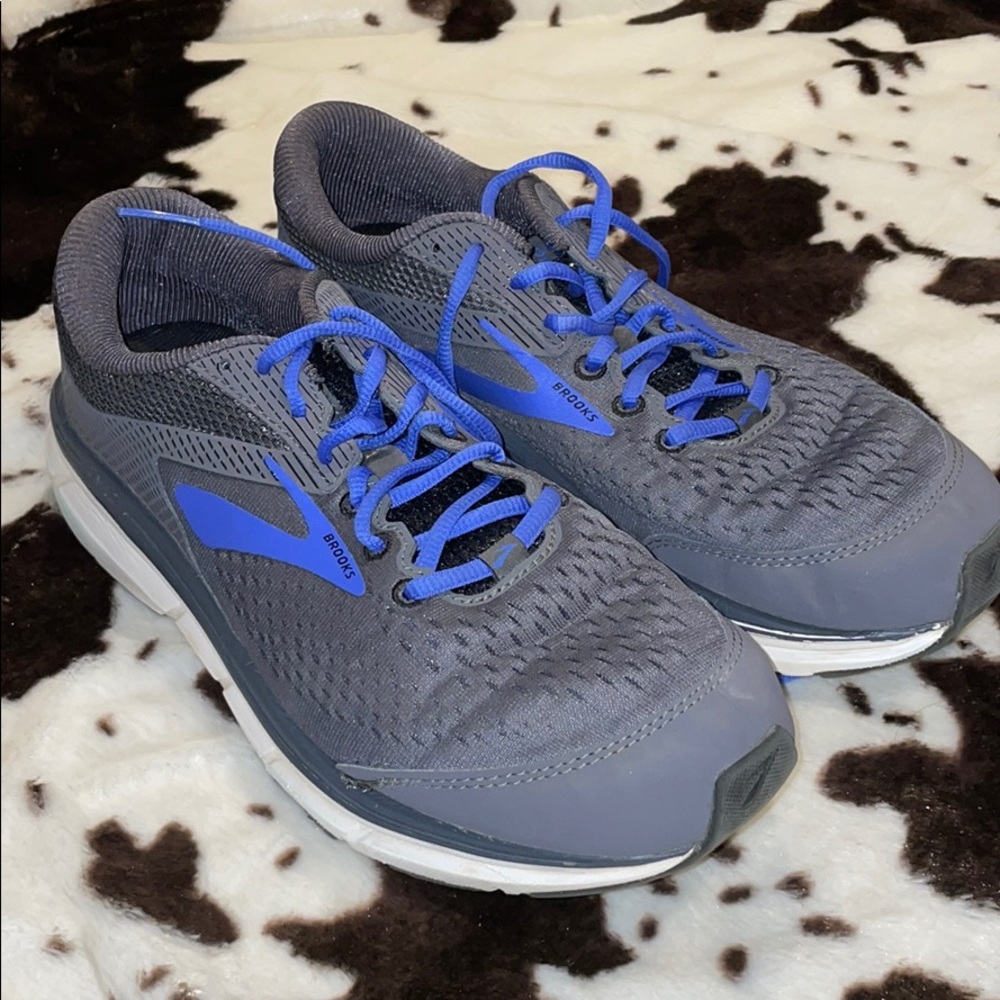 Brooks running sneakers